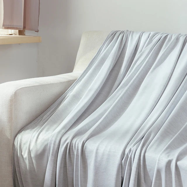 JOY Summer Cooling Blanket – Lightweight and Breathable Air Conditioning Comforter, Knitted Sofa and Bed Quilt (150x200cm / 200x220cm)