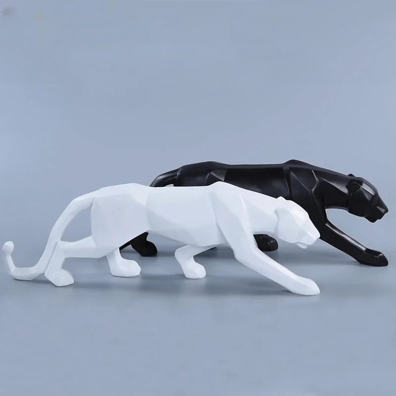 Stylish Panther Statue – Abstract Geometric Resin Leopard Figurine for Chic Home or Office Décor and Unique Craft Display