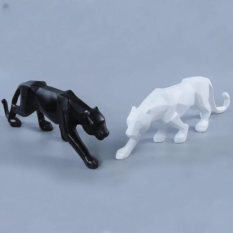 Stylish Panther Statue – Abstract Geometric Resin Leopard Figurine for Chic Home or Office Décor and Unique Craft Display