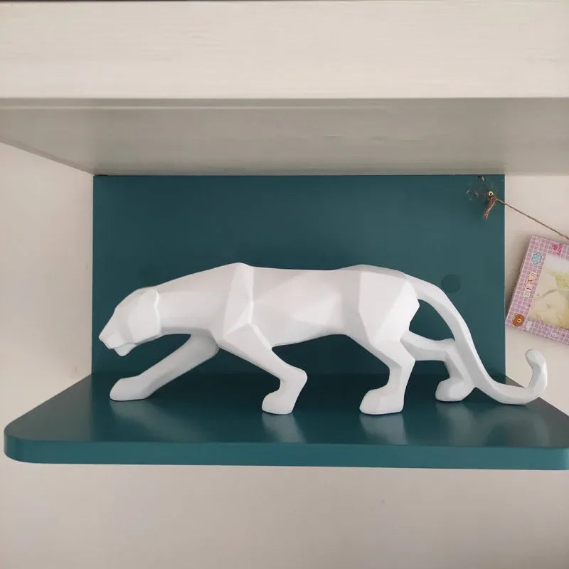 Stylish Panther Statue – Abstract Geometric Resin Leopard Figurine for Chic Home or Office Décor and Unique Craft Display