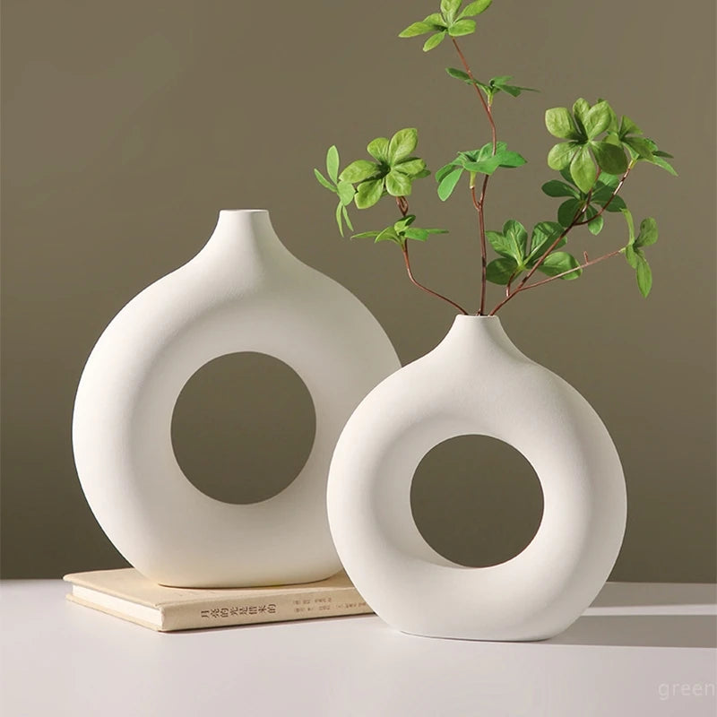 Elegant Pure White Imitation Ceramic Vase - Stylish Donut Design for Single Branch Flower Arranging and Table Decor